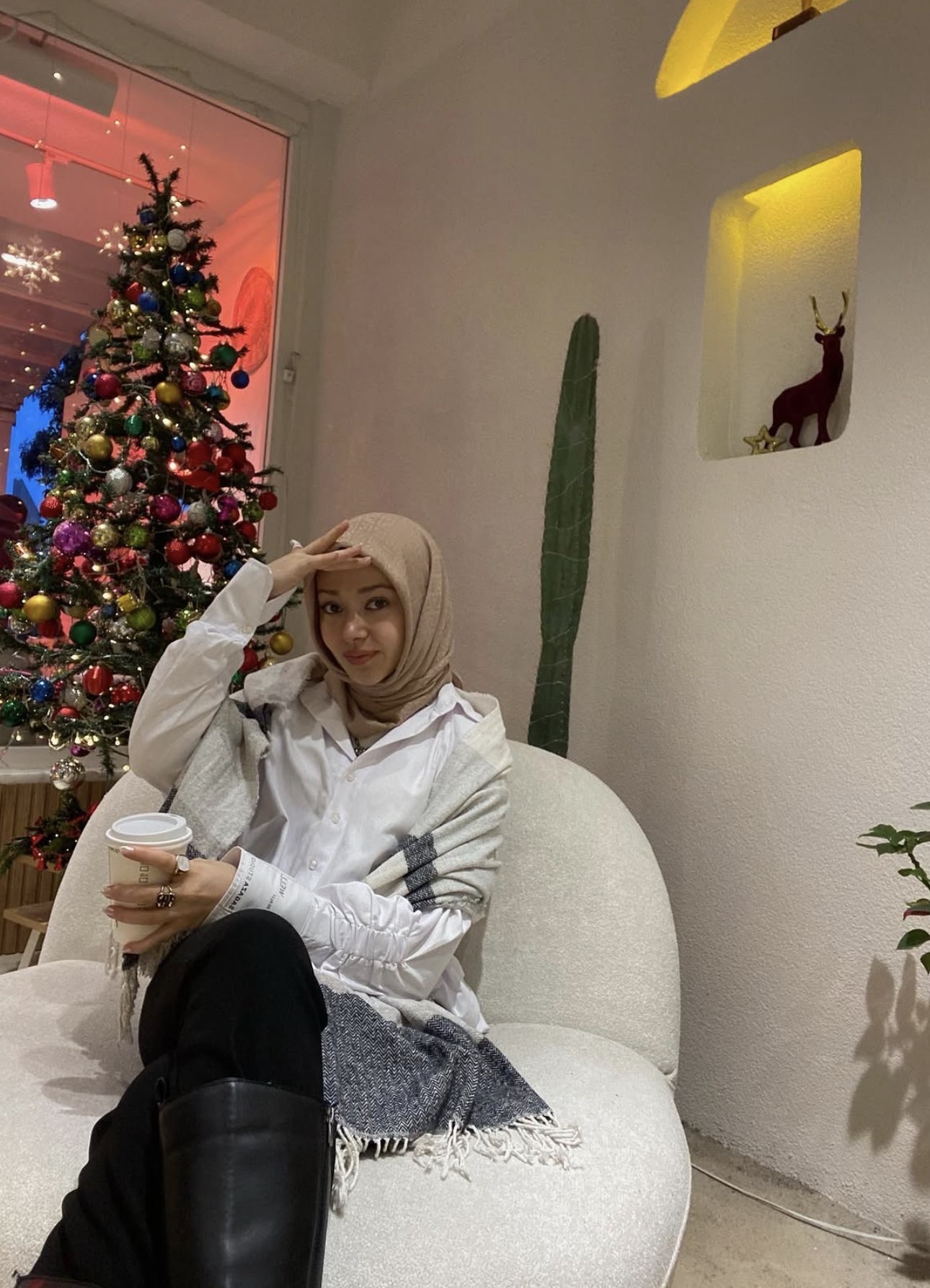 Mehmet Akif Ersoy Efsanevi Sevgili Bayan Escort Aylin