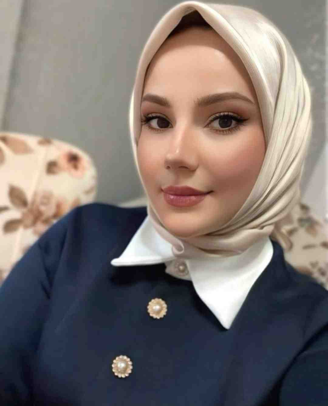 Karataş Yenilikçi Bayan Bayan Escort Emine