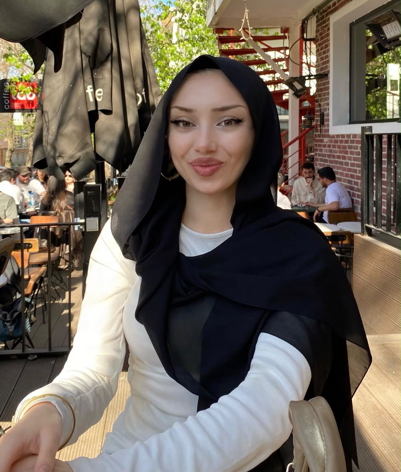 Macarlı Huzurlu Bayan Escort Bayan Leman